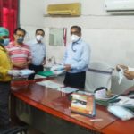 KSMS Alumni hands over masks to MGM Medical College